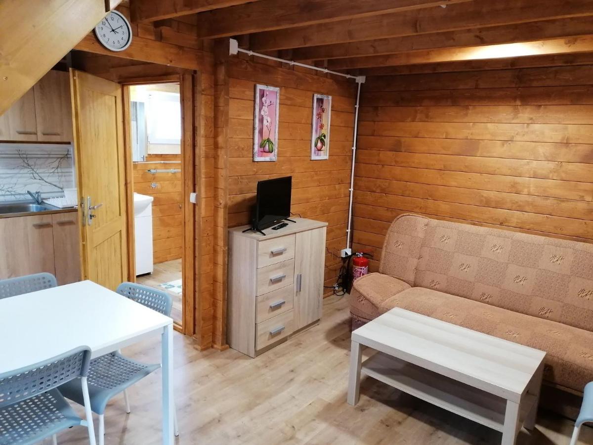 Villa Osrodek Wypoczynkowy Skrzat à Pobierowo Extérieur photo