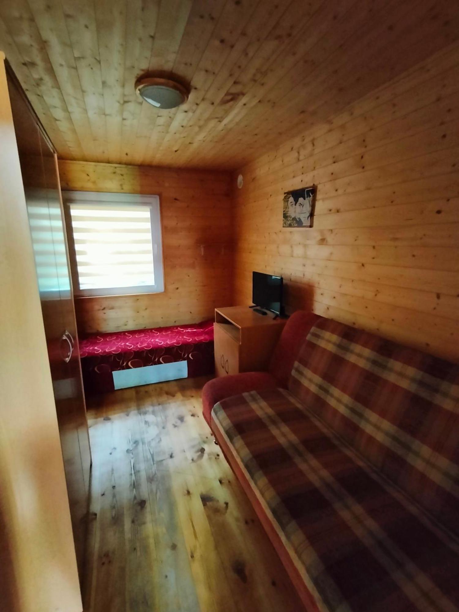 Villa Osrodek Wypoczynkowy Skrzat à Pobierowo Extérieur photo